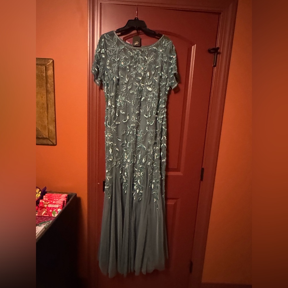 Adrianna Papell Jade Embroidered Maxi Dress